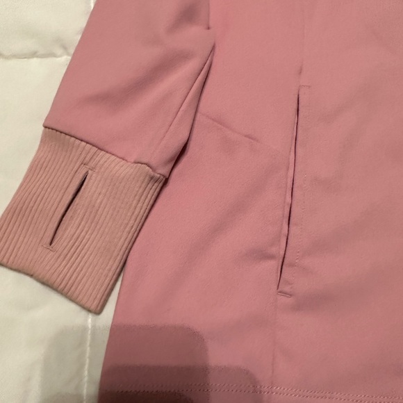 Layer 8 workout jacket - Picture 5 of 6